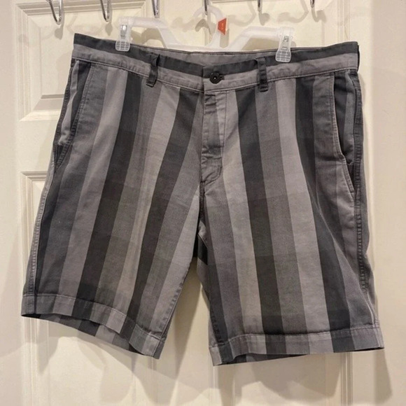 The North Face Men's Plaid Shorts The Narrows Asphalt Gray 38 - Picture 3 of 8